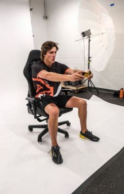 it all started with a grad party(tz story) icon