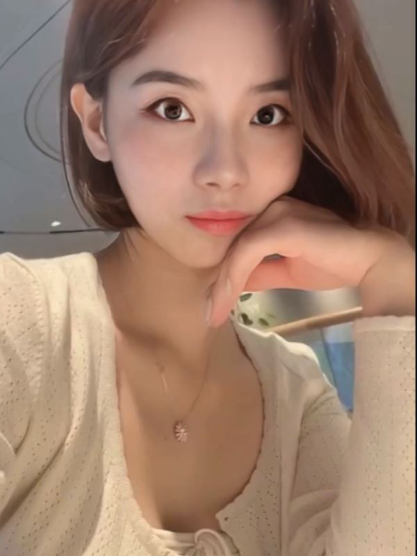 Bloodline Awakening: Tempest in the Bizarre World icon