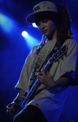 Friends to Strangers to Lovers icon