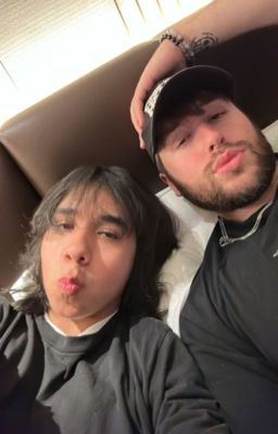 Purple Marks || Larrycroft x BigT icon