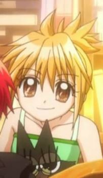 Mai Iwasaki (岩崎 真衣)