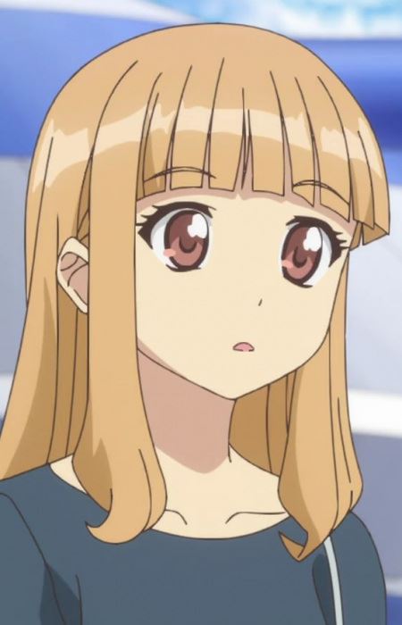 Moe Yanagida (柳田 もえ)