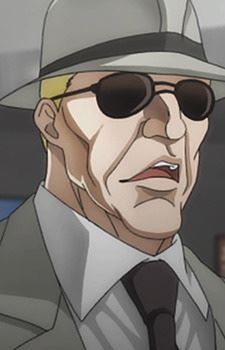 Michael Holes (マイケル・ホールズ)